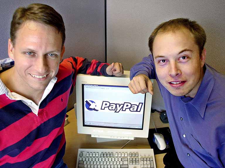 Генеральный директор PayPal Питер Тиль и Илон Маск