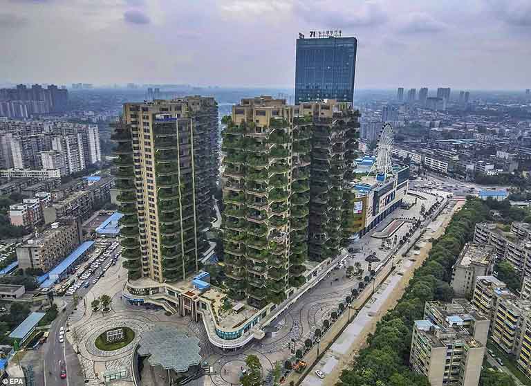 Вид на жилой комплекс Qiyi City Forest Garden в Чэнду, Китай